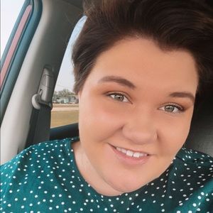 Meet your Posher, Mallory